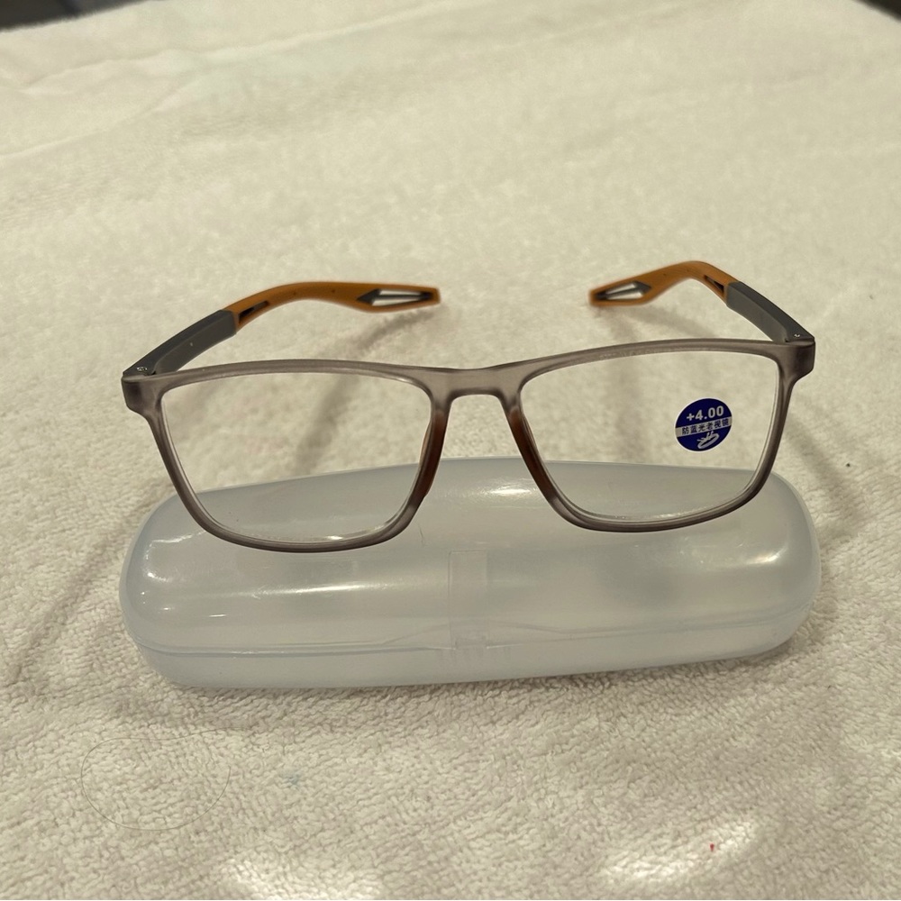 New- Men’s TR90 Sport Reading Glasses Gray/Orange +4.00 w/case